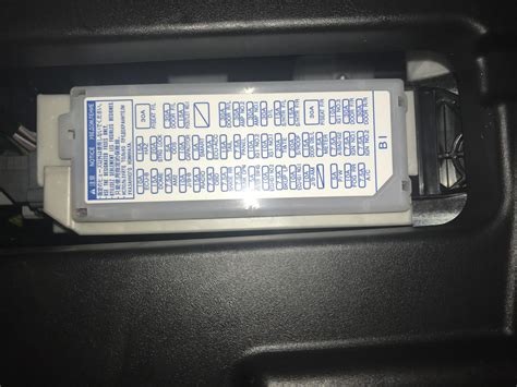 fuse box for lexus is300 